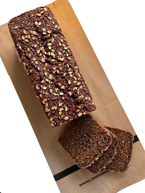 Stort fuldkornsrugbrød